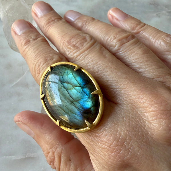 Robindira Unsworth Gaia Labradorite Statement Ring